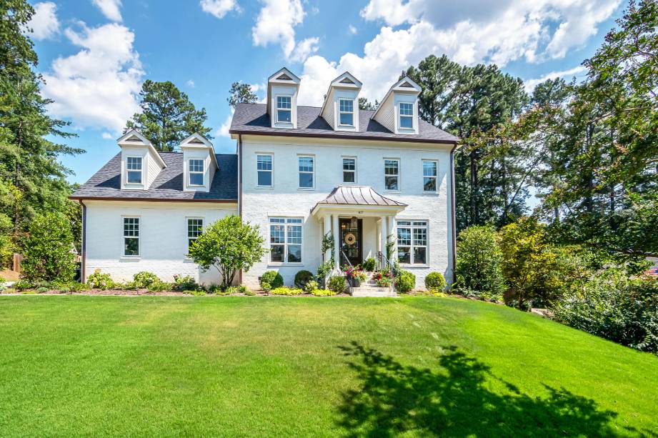 Top Emerging Real Estate Markets to Invest in 2025