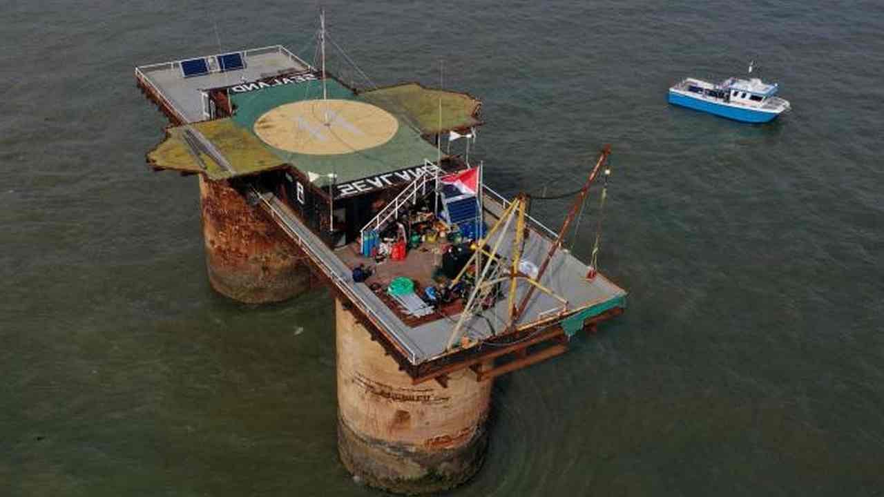 Photos: The world's smallest country is situated on two pillars in the sea,  where less than 50 people live! know about it